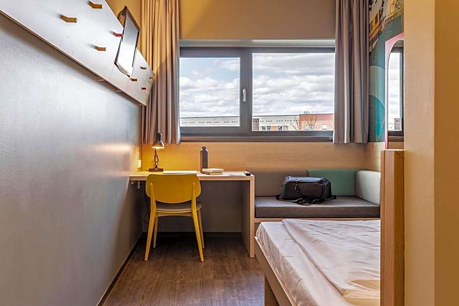 MEININGER Hotel Berlin Airport
