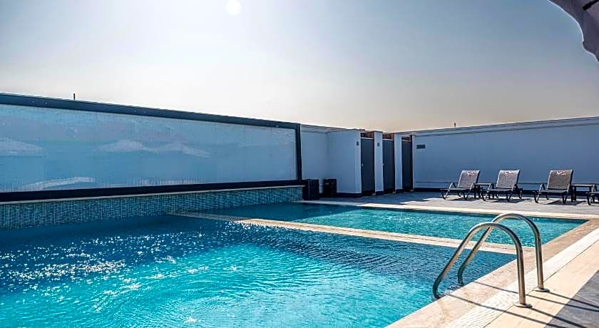 MQ Hotel Suites & SPA