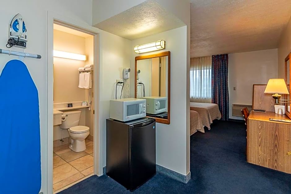 Americas Best Value Inn Austinburg