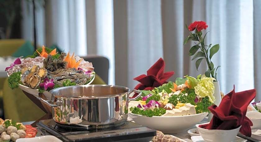 Wyndham Garden Legend Halong