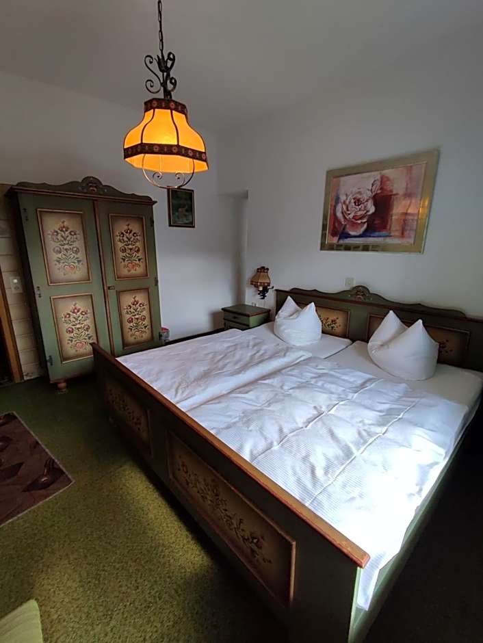 Hotel-Restaurant Burg-Ramstein