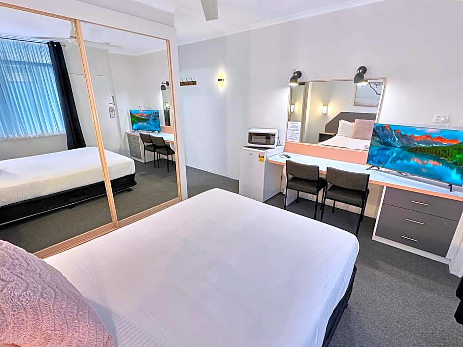 Golden Sands Motor Inn