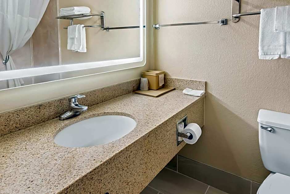 Quality Inn & Suites Granbury