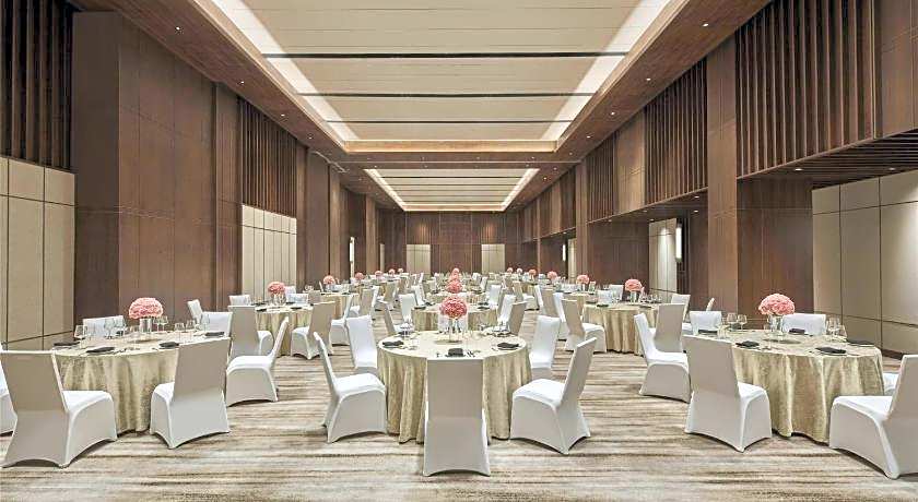 Hilton Gurugram Baani City Centre