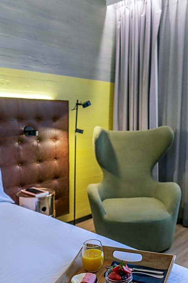 Pullman Santiago El Bosque