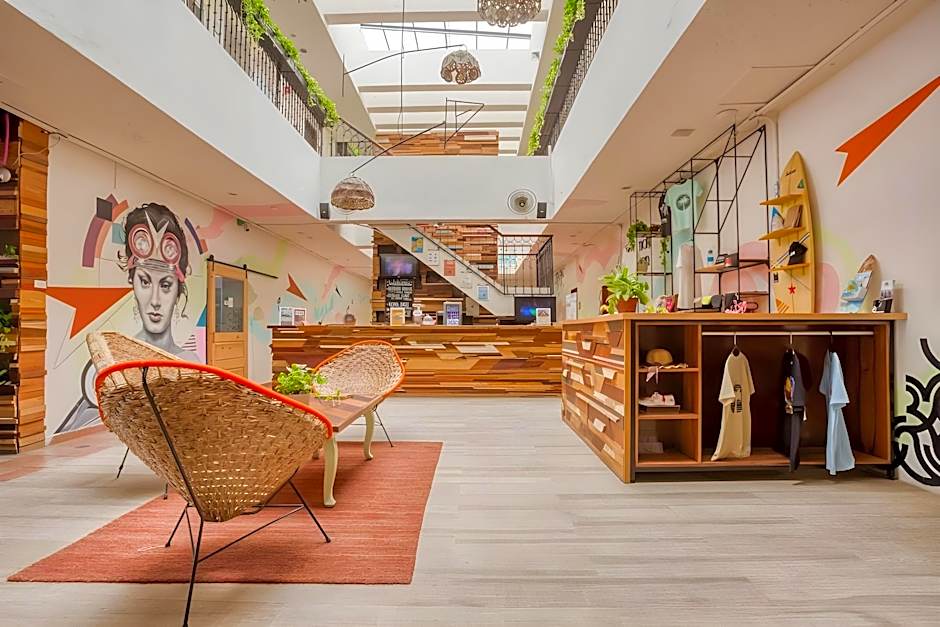 Nilu Cancun Downtown by Selina