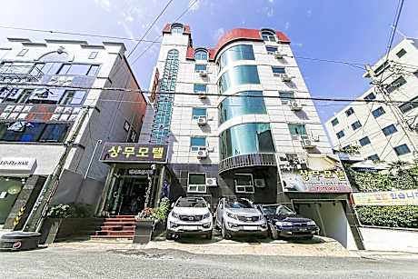 Sangmu Motel Gwangju