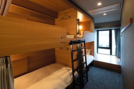 Bed in 6-Bed Mixed Dormitory Room