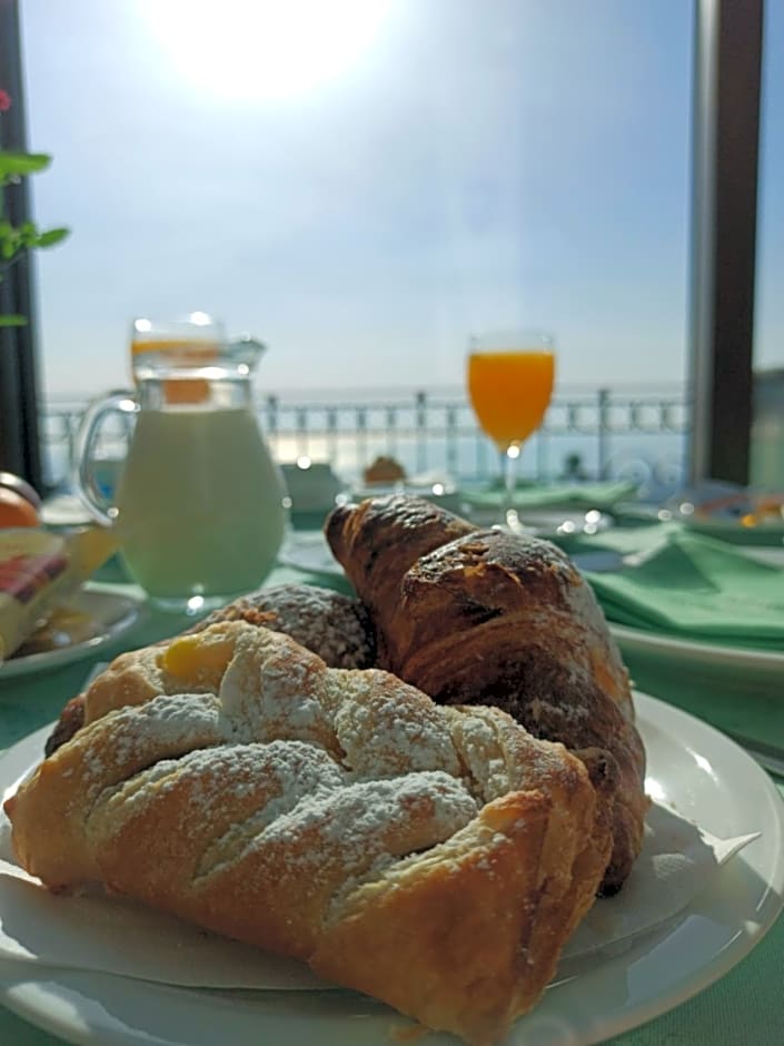 Hotel Primavera Dell'Etna