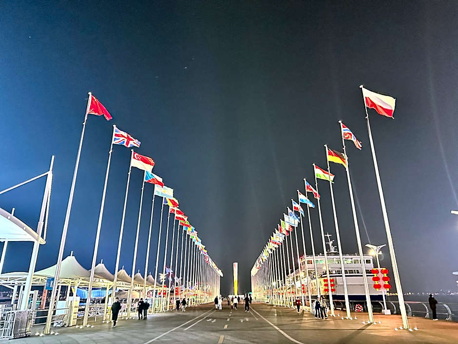 Grand Madison Qingdao Harbour-view Central（Former Qingdao Farglory Hotel）