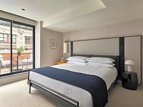 Premium Empire State Suite with Terrace