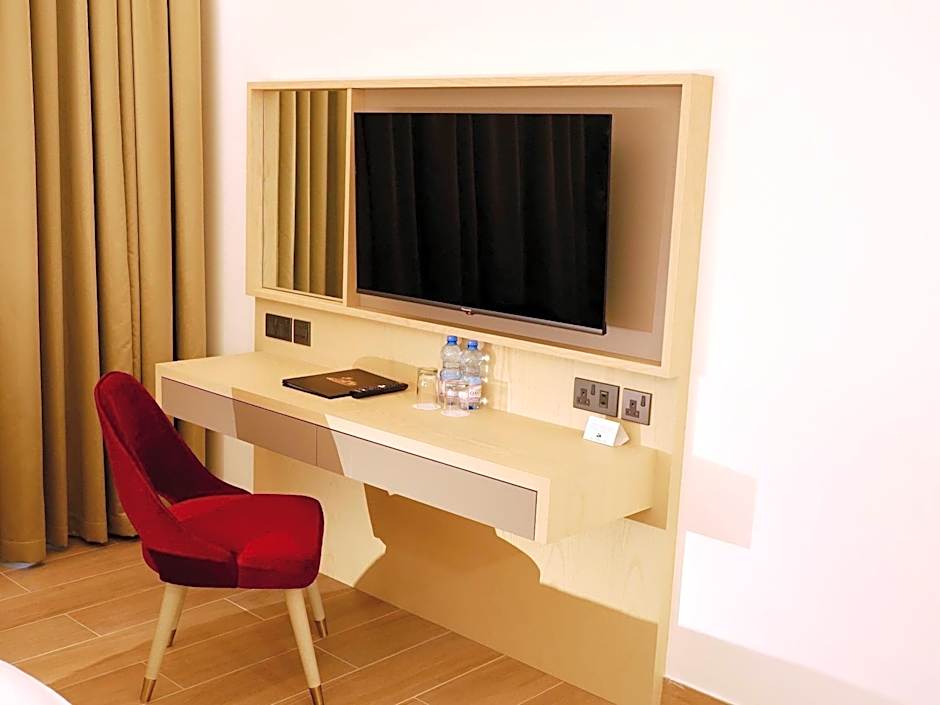 Falaj Daris Hotel