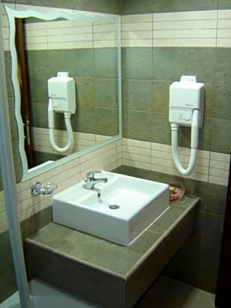 Sacallis Inn Beach Hotel
