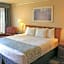 La Quinta Inn & Suites by Wyndham Clute Lake Jackson