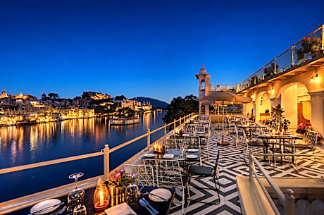Sarovar - Lake Facing Boutique Hotel On Lake Pichola