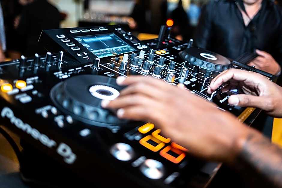 Mush Rooms Apartments