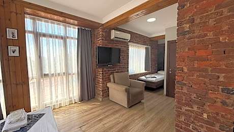 Family Suite with Sea View