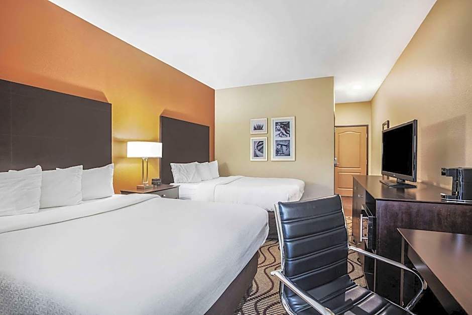 La Quinta Inn & Suites by Wyndham Beeville