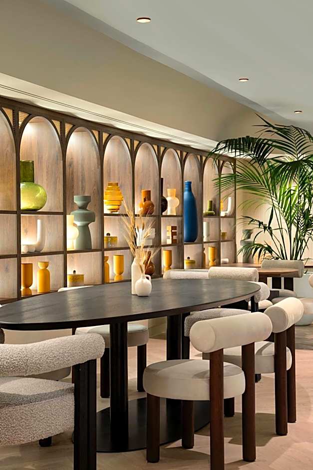 Cardo Roma, Autograph Collection