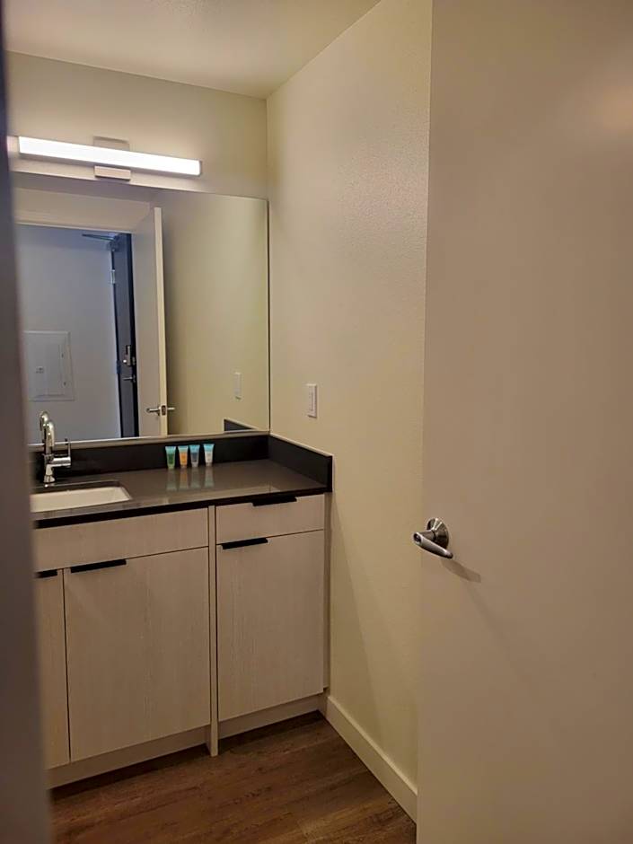 Marina Square Suites