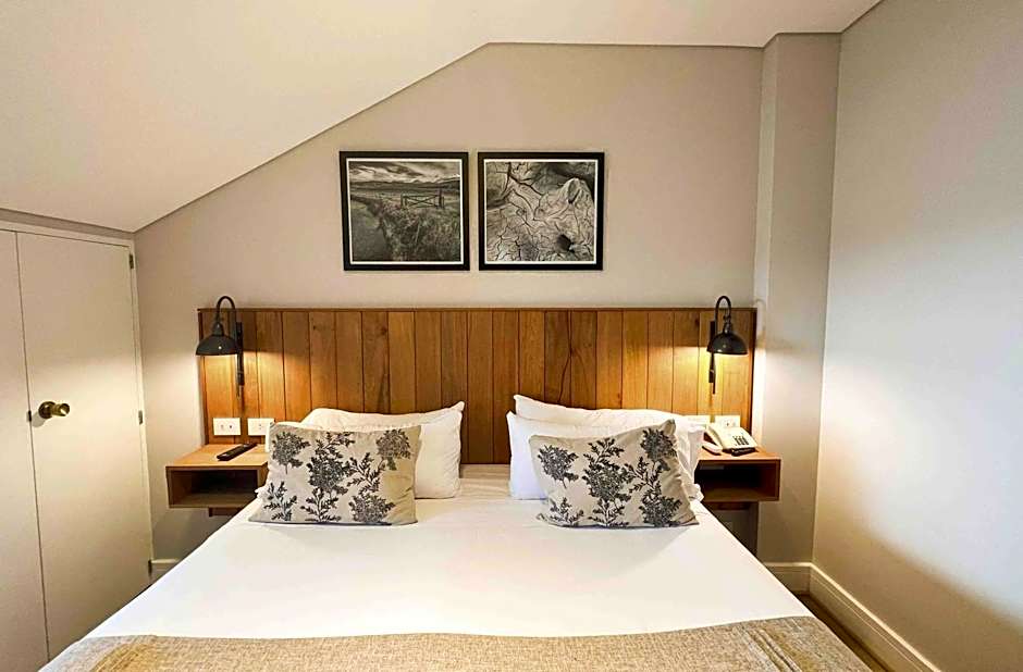 Photo 1 of 4 of Small Double Room