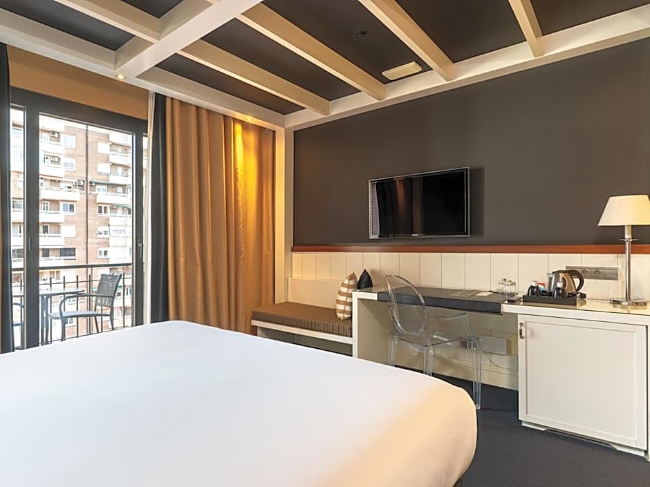 U232 Hotel