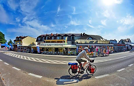 OLECKI Holiday House