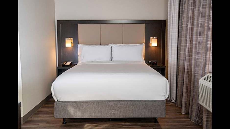 Holiday Inn Express Long Island City E New York By IHG