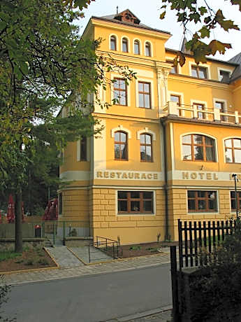 Hotel Hron