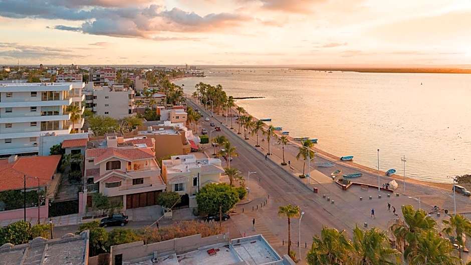 Posada de las Flores La Paz