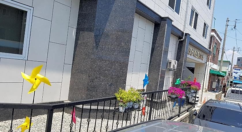 Big O Show Guesthouse