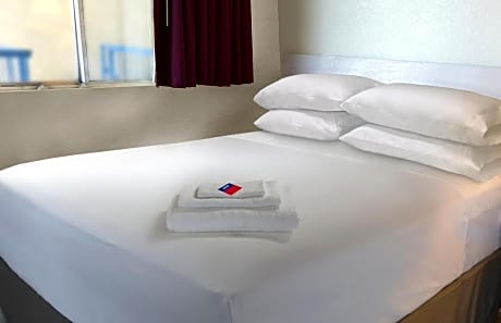 1 King Bed Jetted Tub Non-Smoking