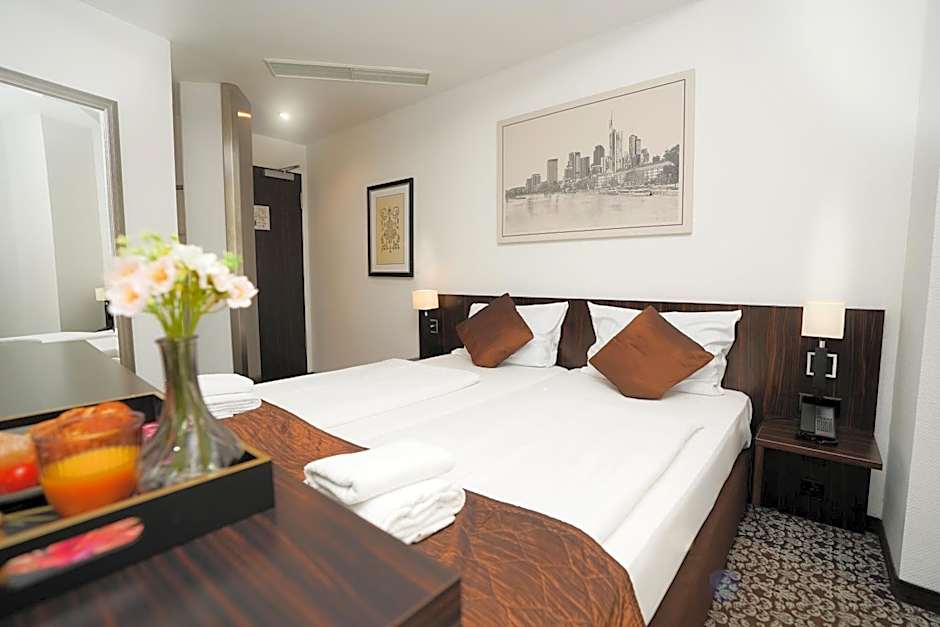 The Atrium Hotel