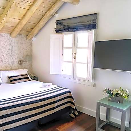 SUPERIOR ROOM (2 ADULTS)