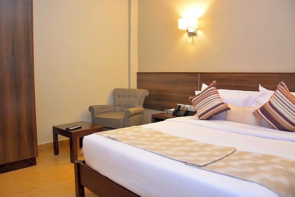 Razana Hotel