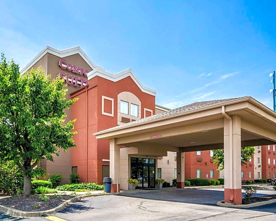 Comfort Suites Louisville East