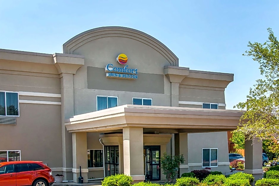 Quality Inn & Suites Ann Arbor Hwy 23