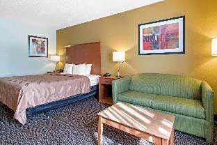 Clarion Hotel & Suites University-Shippensburg