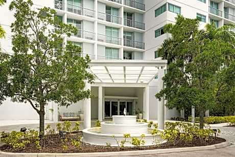 Maritime Hotel Fort Lauderdale Airport & Cruiseport