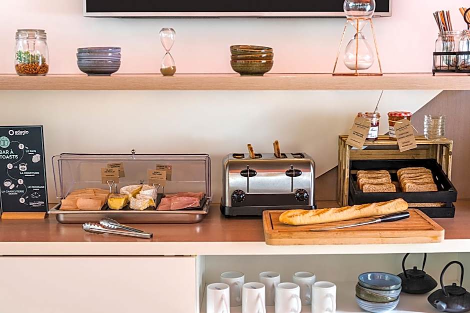 Aparthotel Adagio Access Paris Massy Gare