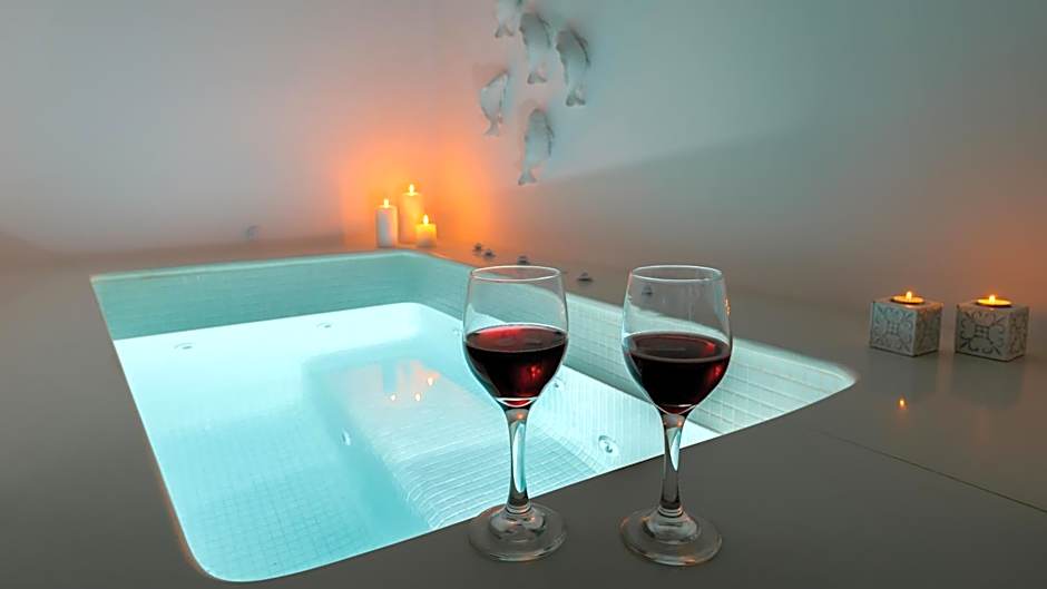 Emerald Collection Suites