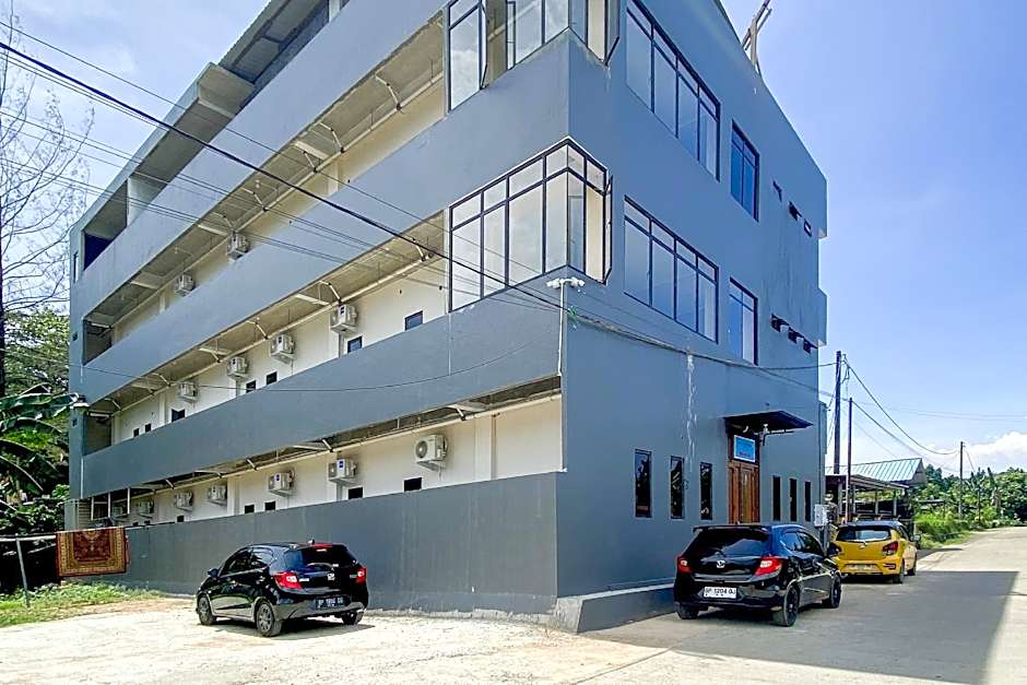 Grand House Kost By RedDoorz – Batam Island, SC