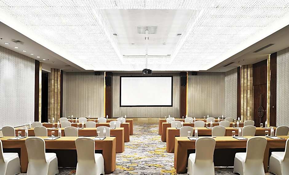 Crowne Plaza Dalian Sports Center by IHG