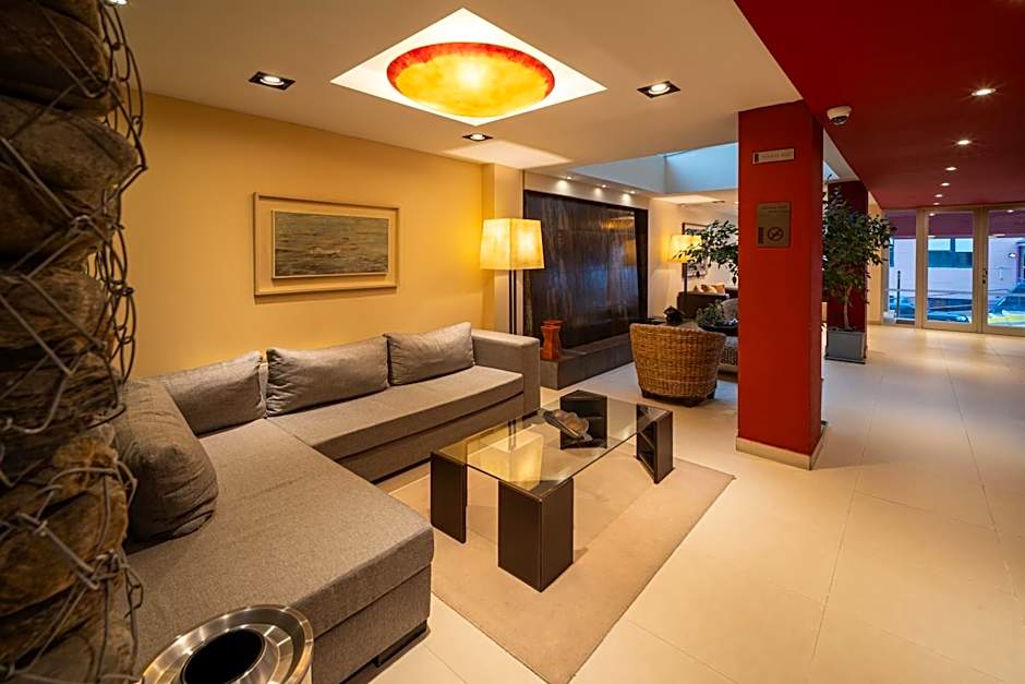 MIL810 Ushuaia Hotel
