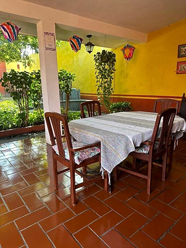 Hotel Casa Alvarada