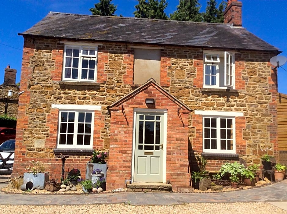 The Rear of the Plough,Everdon.