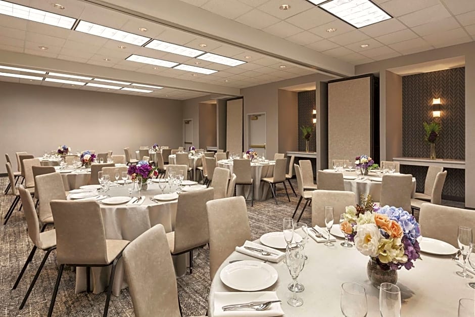 Radisson Hotel Sunnyvale - Silicon Valley