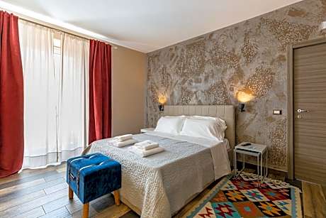 Deluxe Double Room with Balcony and Sea View