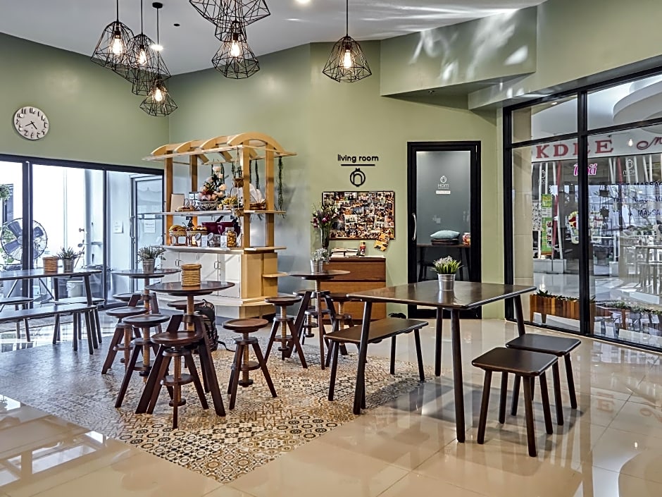 Hom hostel & Cooking club