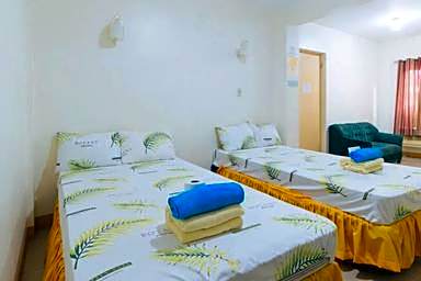 Golden Success Hotel I by RedDoorz